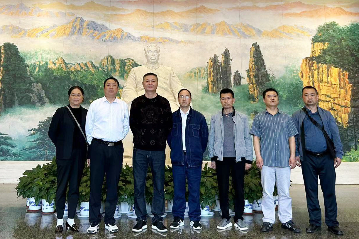 追寻先烈足迹  传承红色基因——乐动中国官方门户鸟儿巢乐动体育·官方网站全体党员参观贺龙纪念馆